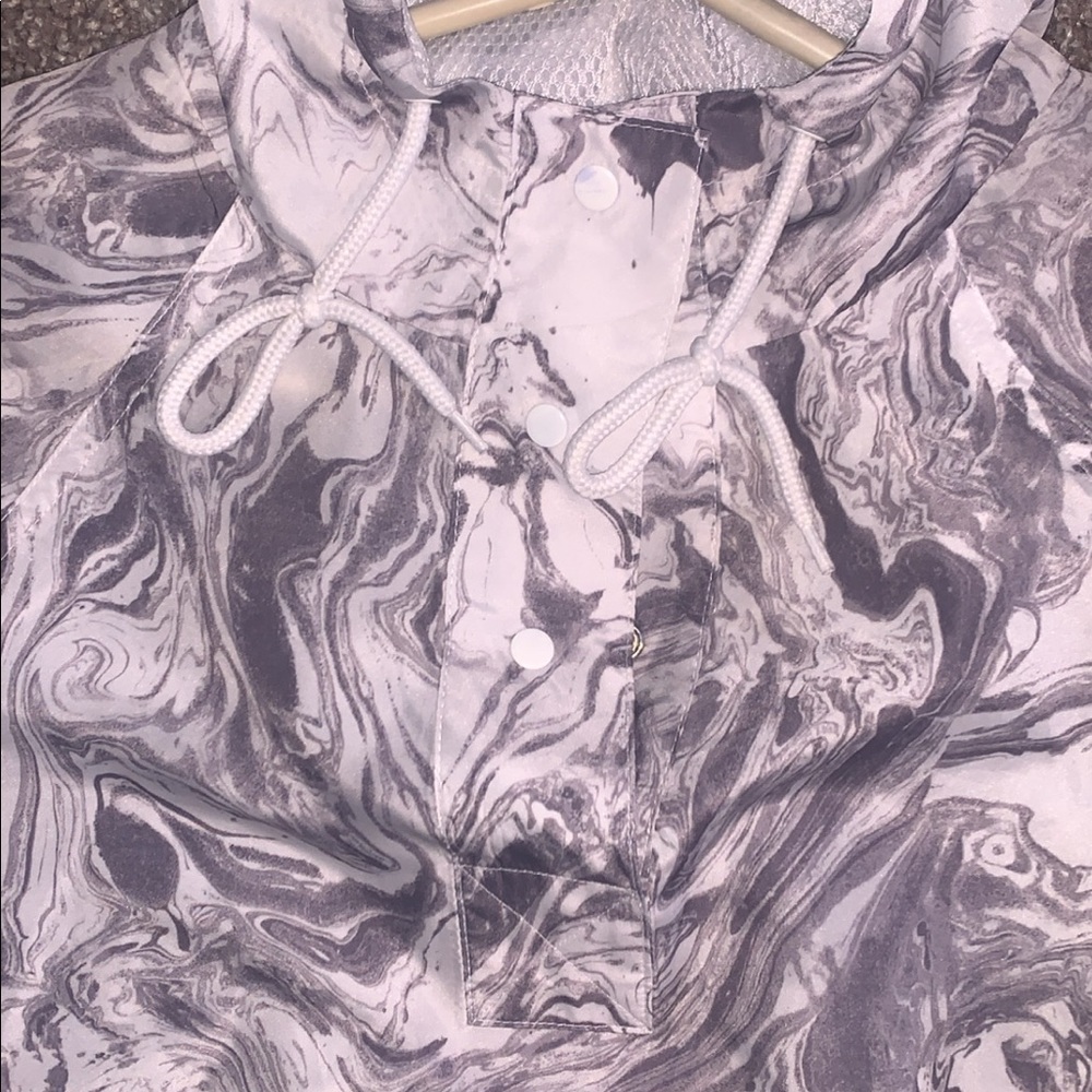 Windbreaker Hoodie - Picture 3 of 9